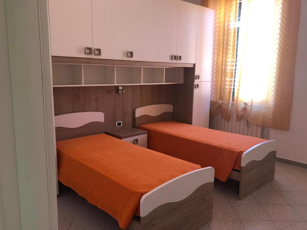 Hotel Est بيومبينوا المظهر الخارجي الصورة